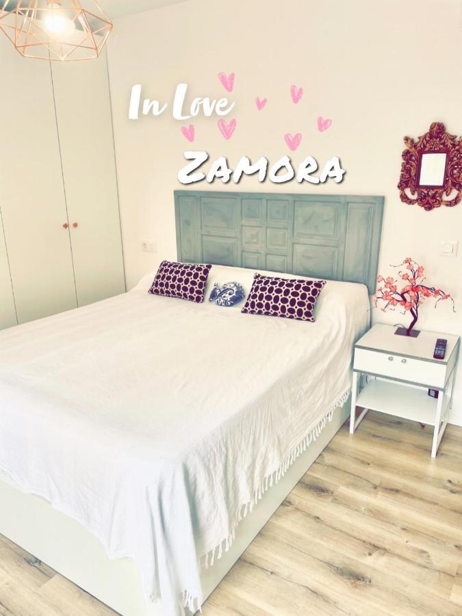 In Love Zamora Zewnętrze zdjęcie