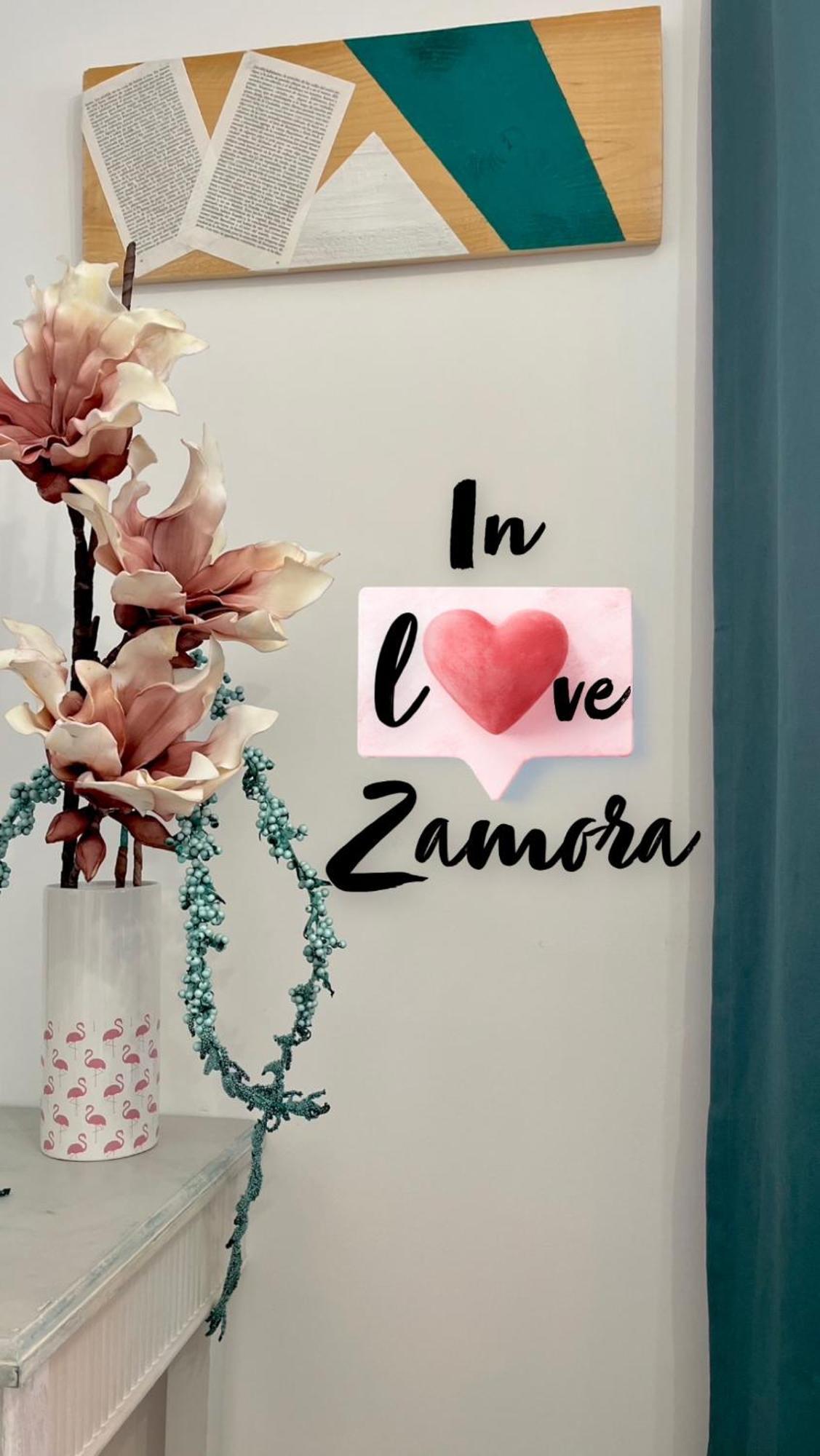 In Love Zamora Zewnętrze zdjęcie
